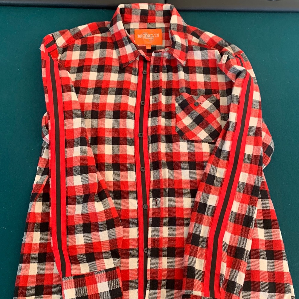 L men’s Brooklyn red flannel